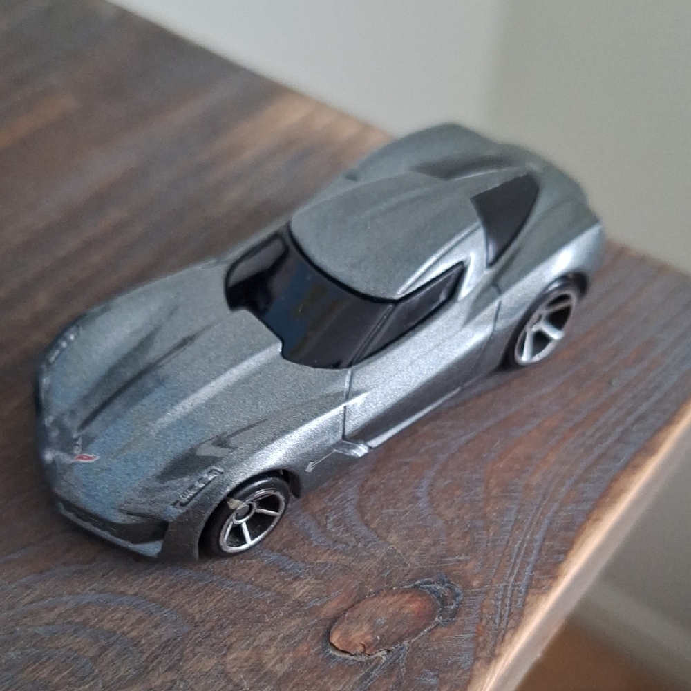 Hot Wheels 2009 Corvette Stingray Concept